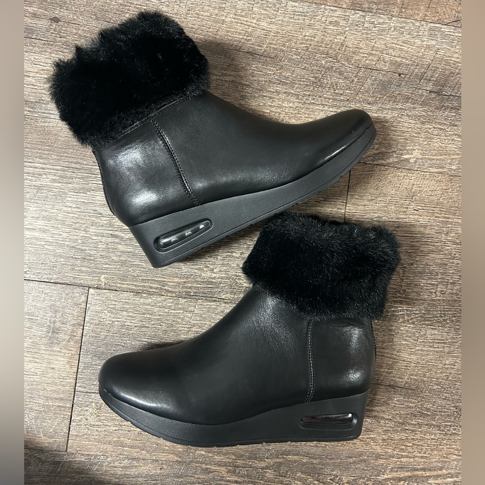 DKNY Abri Faux Fur Wedge Booties Size 6.5 - Picture 11 of 15